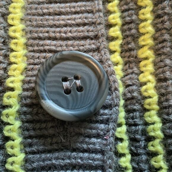 Eddie Bauer stripe convertible 3 button knit scarf - Picture 4 of 13